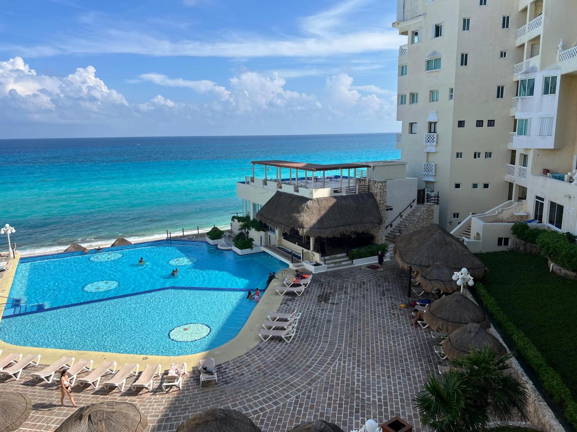 “Magic Sunrise At Cancun” Eksteriør billede