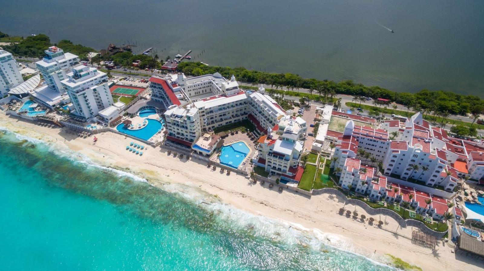 “Magic Sunrise At Cancun” Eksteriør billede